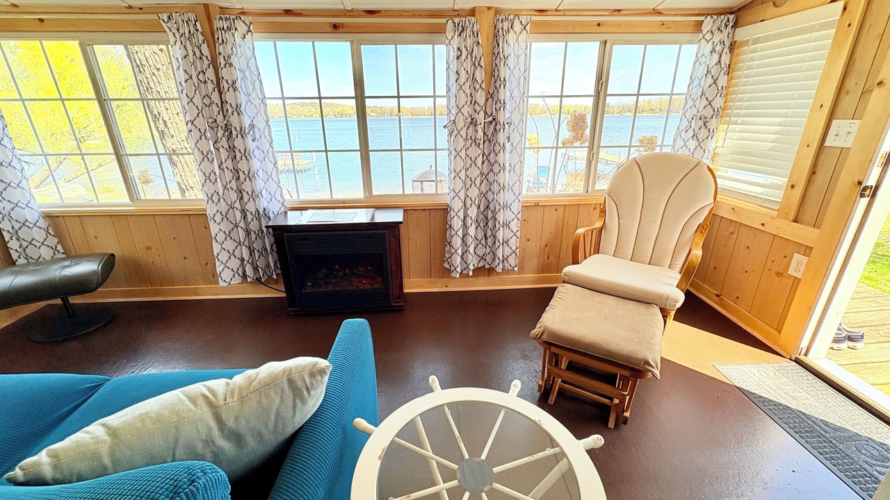 Photo of Livingroom in South Haven