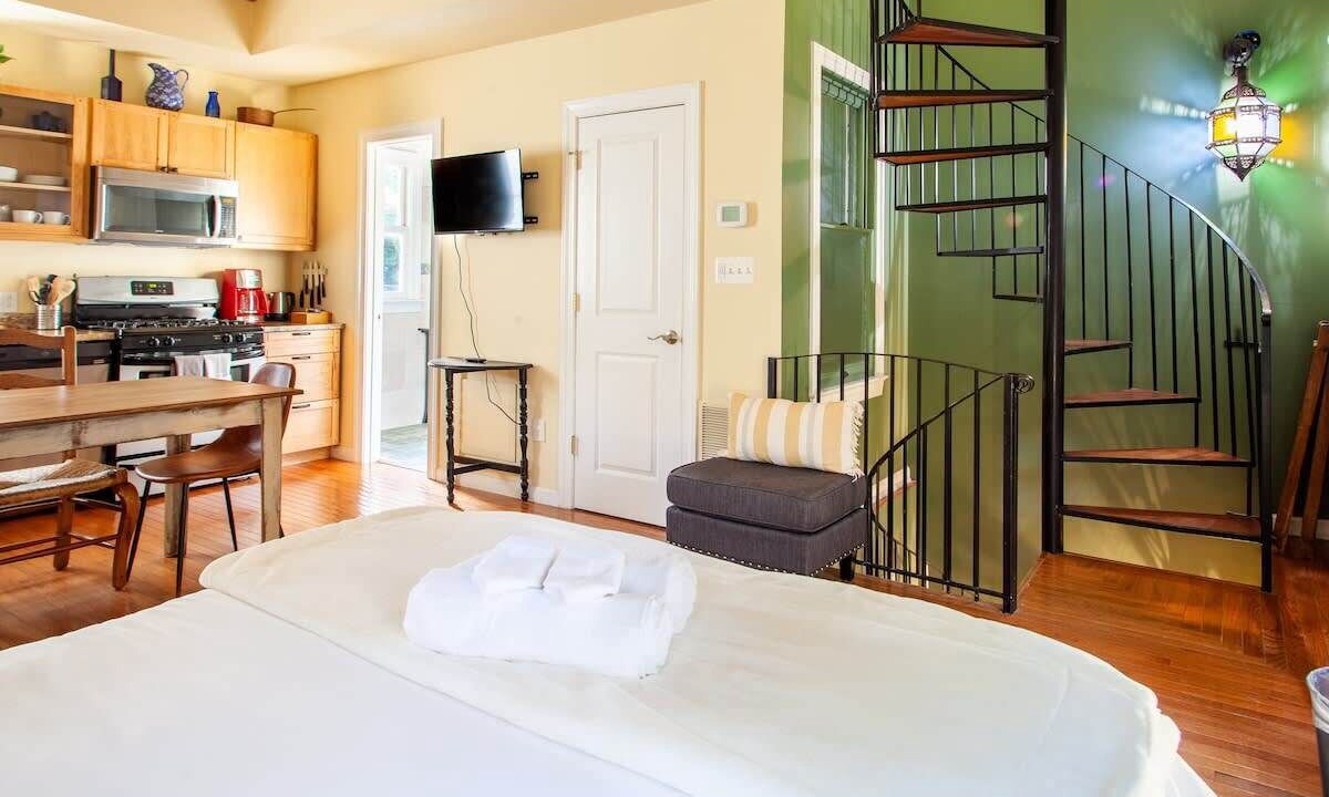 Photo of Bedroom in Stanton Park