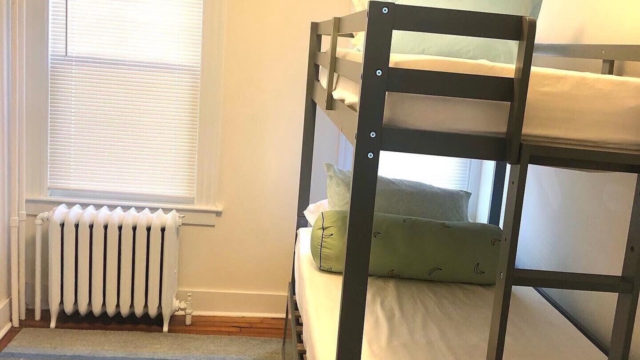 Photo of Bedroom in Top of the Hill
