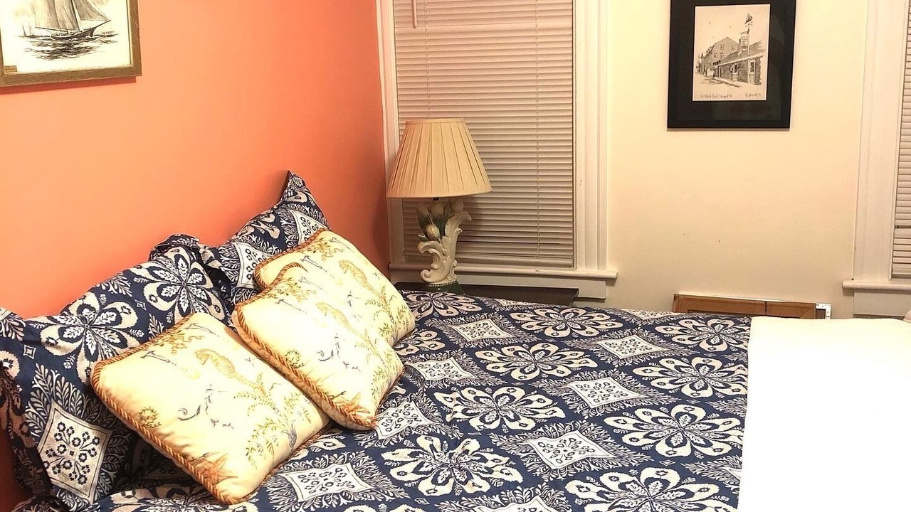 Photo of Bedroom in Top of the Hill