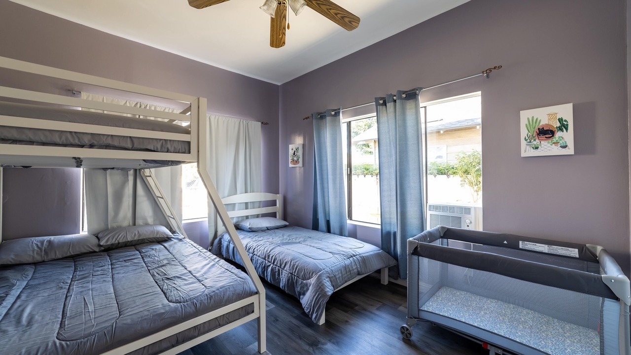 Photo of Bedroom in Hellman Street