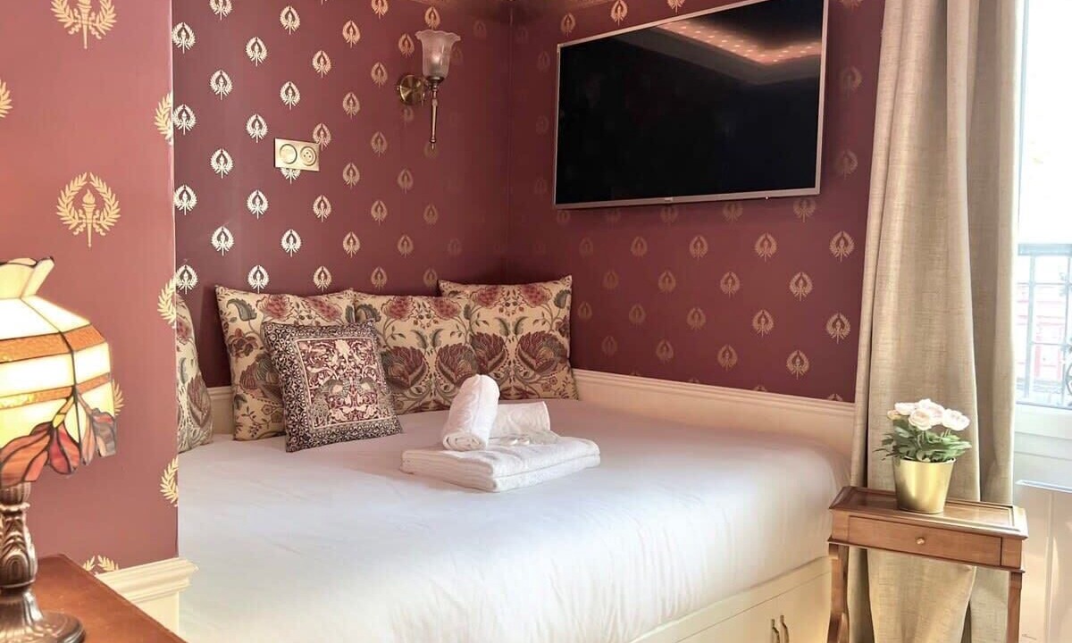 Photo of Bedroom in 14th Arrondissement