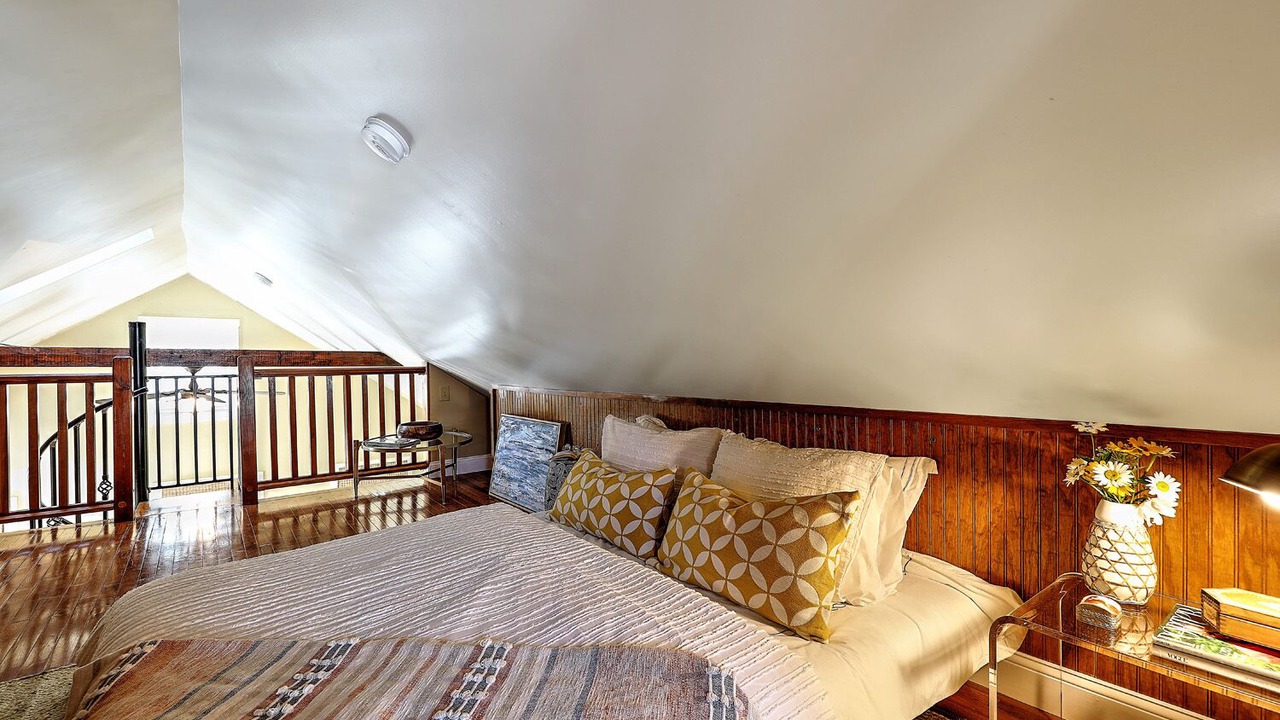 Photo of Bedroom in Newport