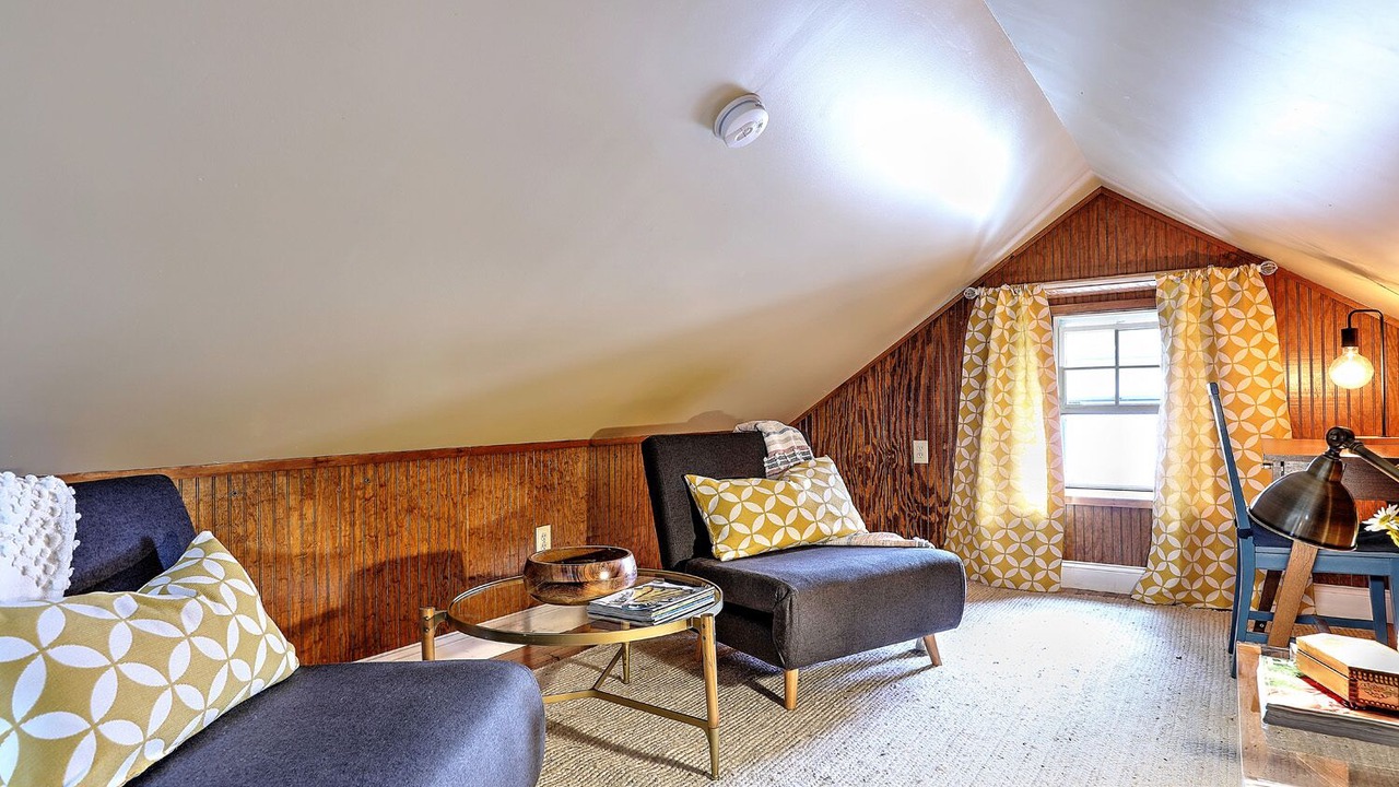 Photo of Livingroom in Newport