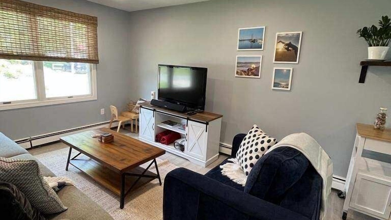 Photo of Livingroom in Bonnet Shores