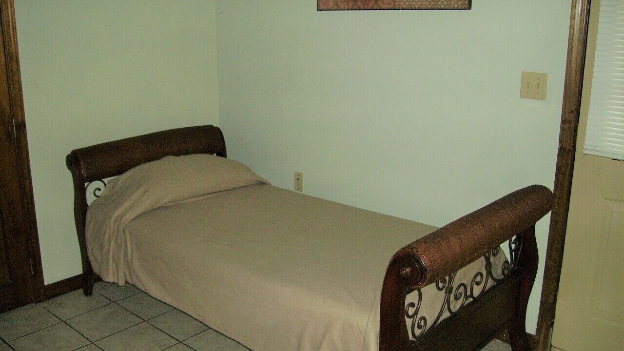 Photo of Bedroom in Long Beach