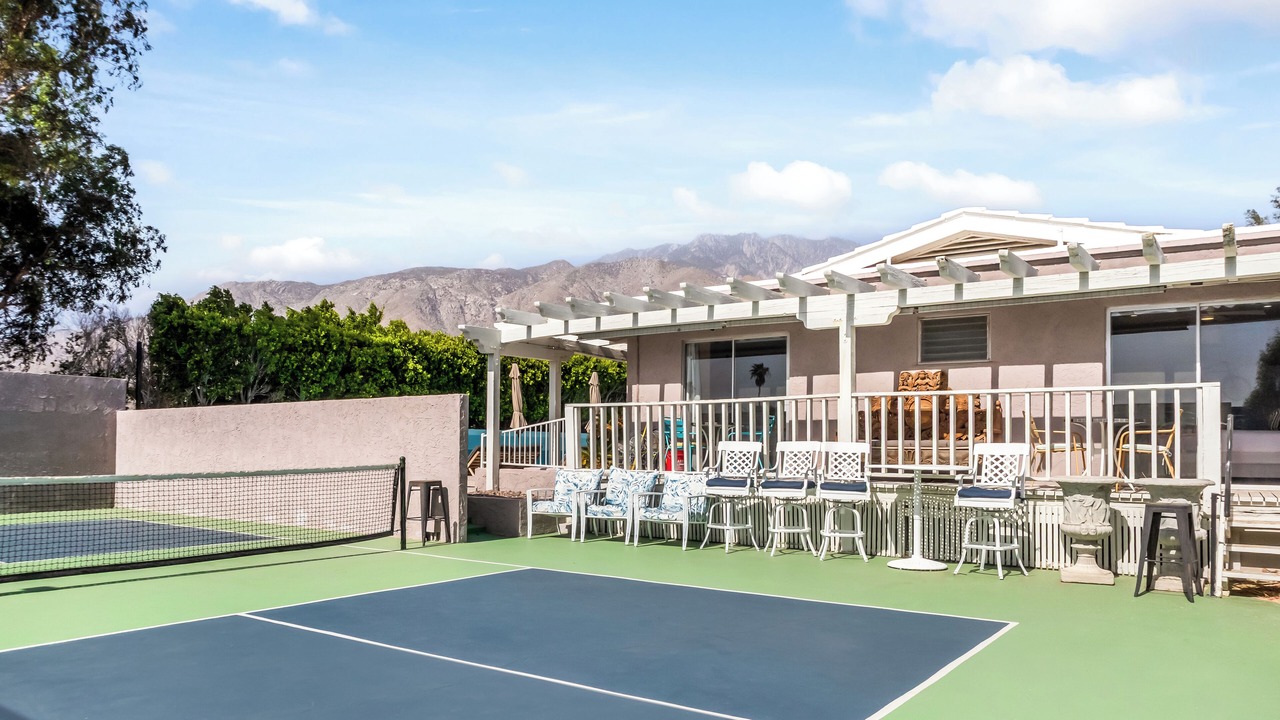 Photo of Others in Racquet Club West