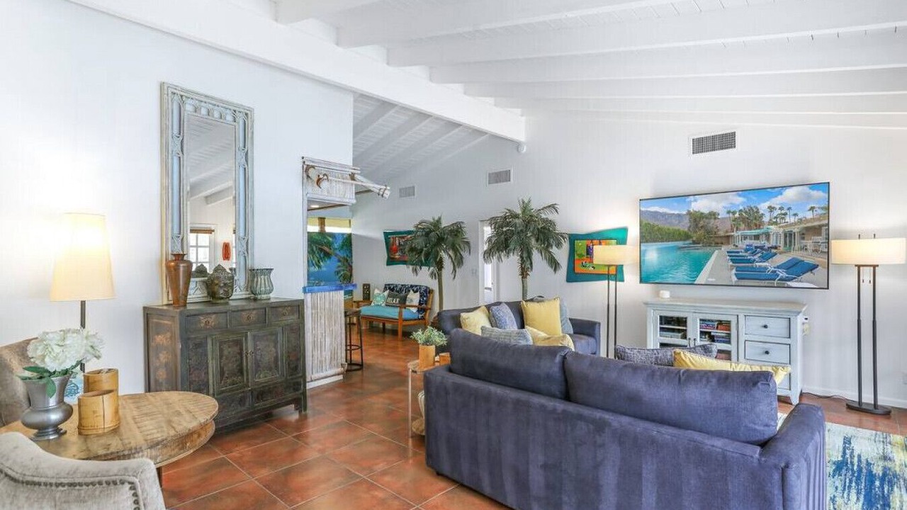 Photo of Bedroom in Racquet Club West