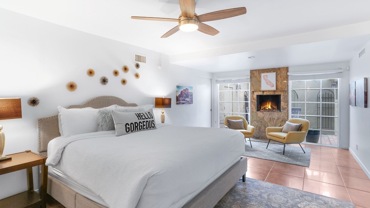 Photo of Bedroom in Racquet Club West