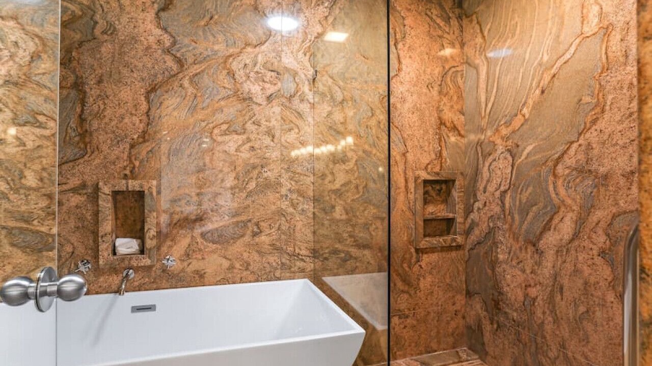 Photo of Bathroom in Racquet Club West