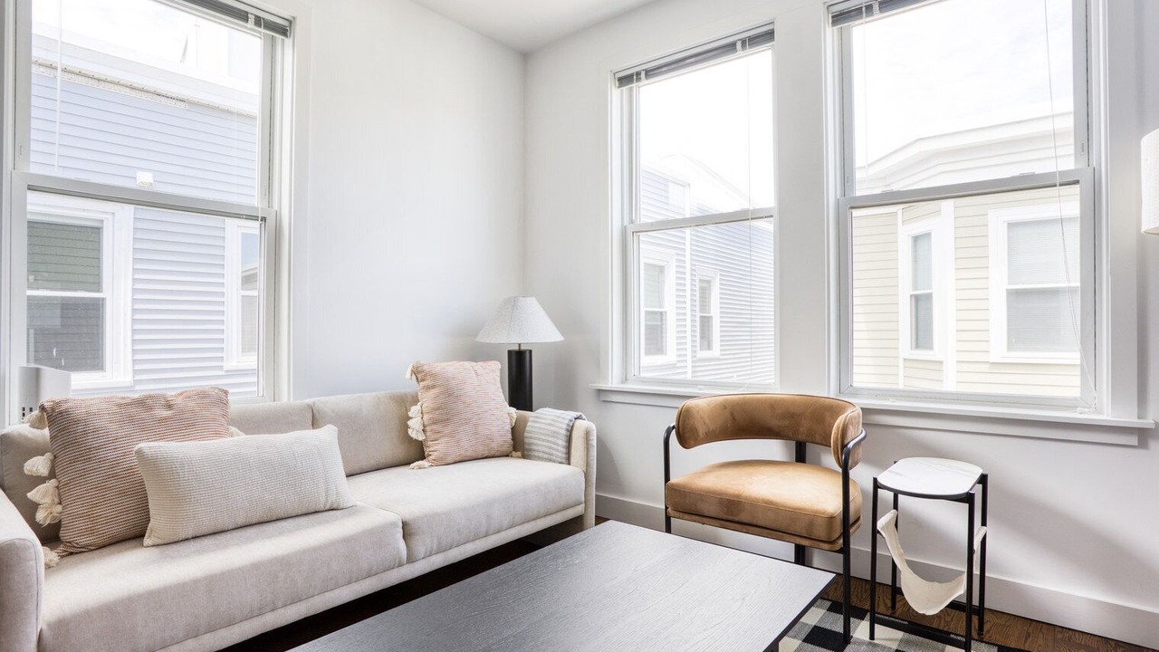 Photo of Livingroom in Wellington-Harrington
