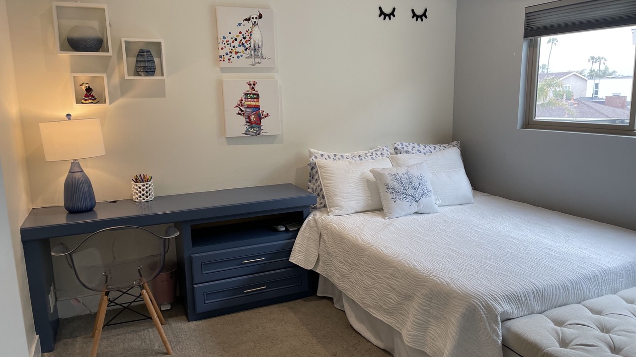 Photo of Bedroom in West Newport