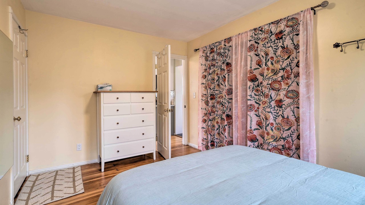 Photo of Bedroom in Santa Paula