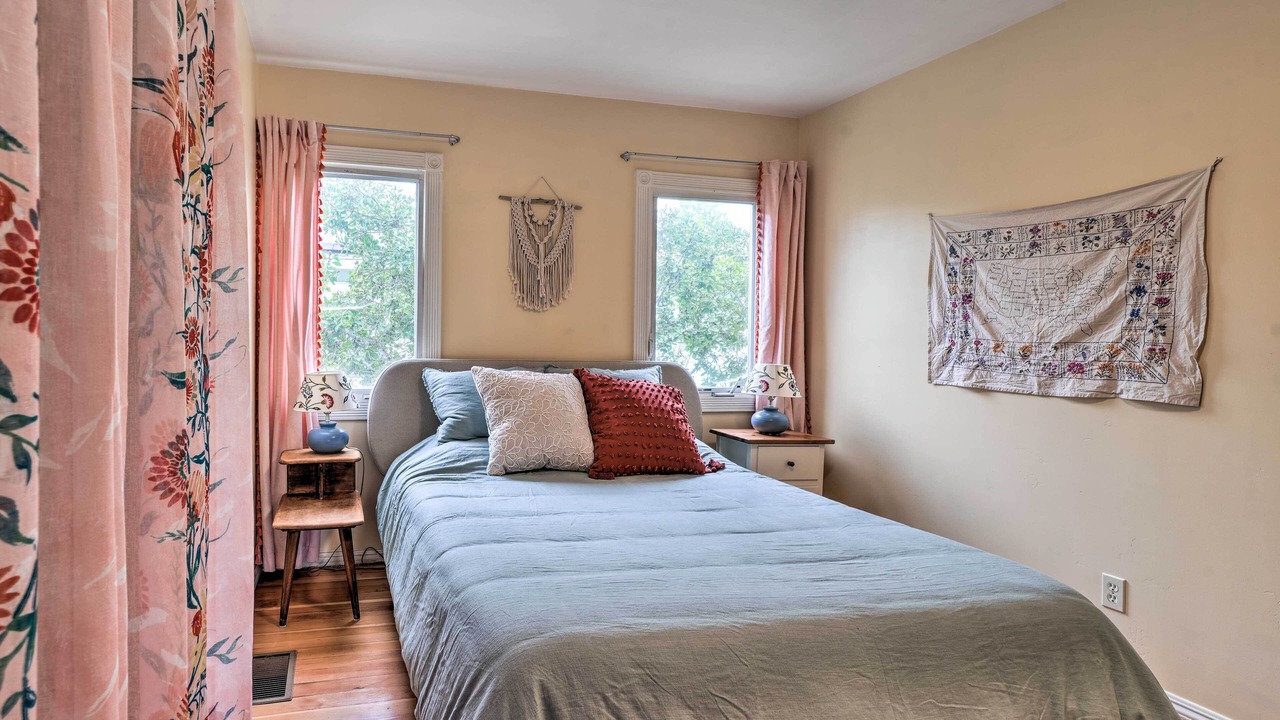 Photo of Bedroom in Santa Paula