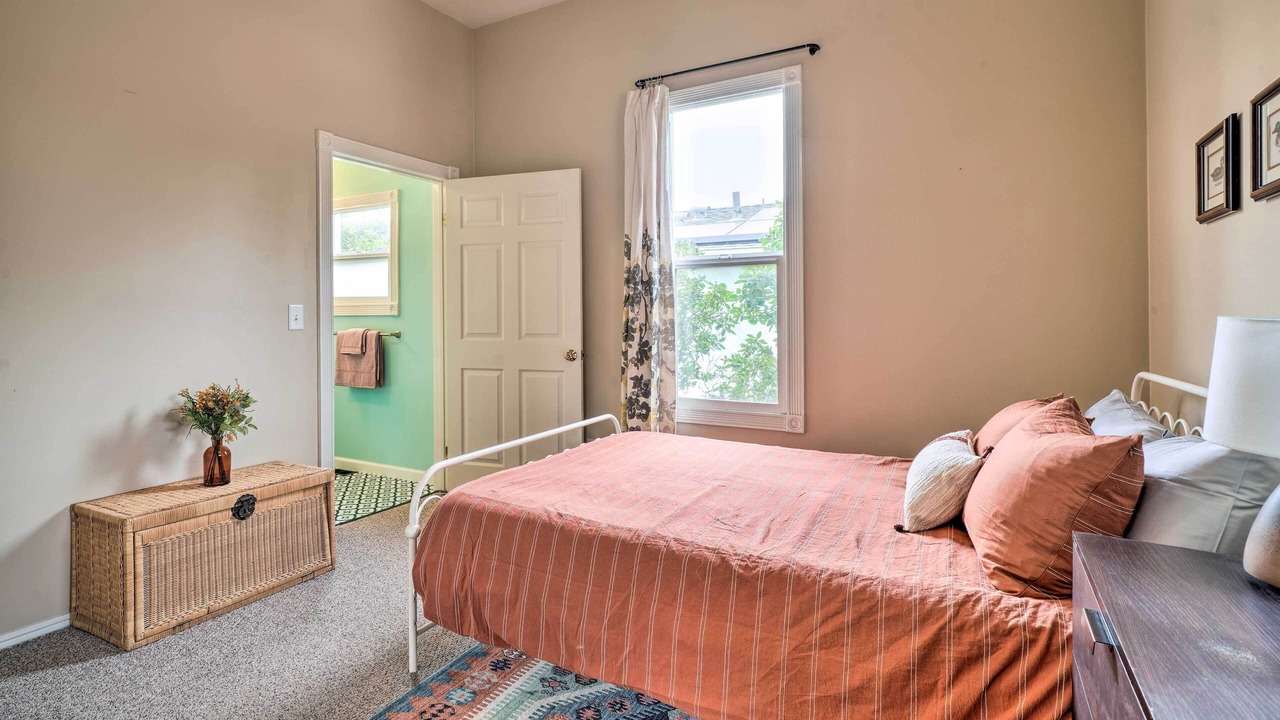 Photo of Bedroom in Santa Paula