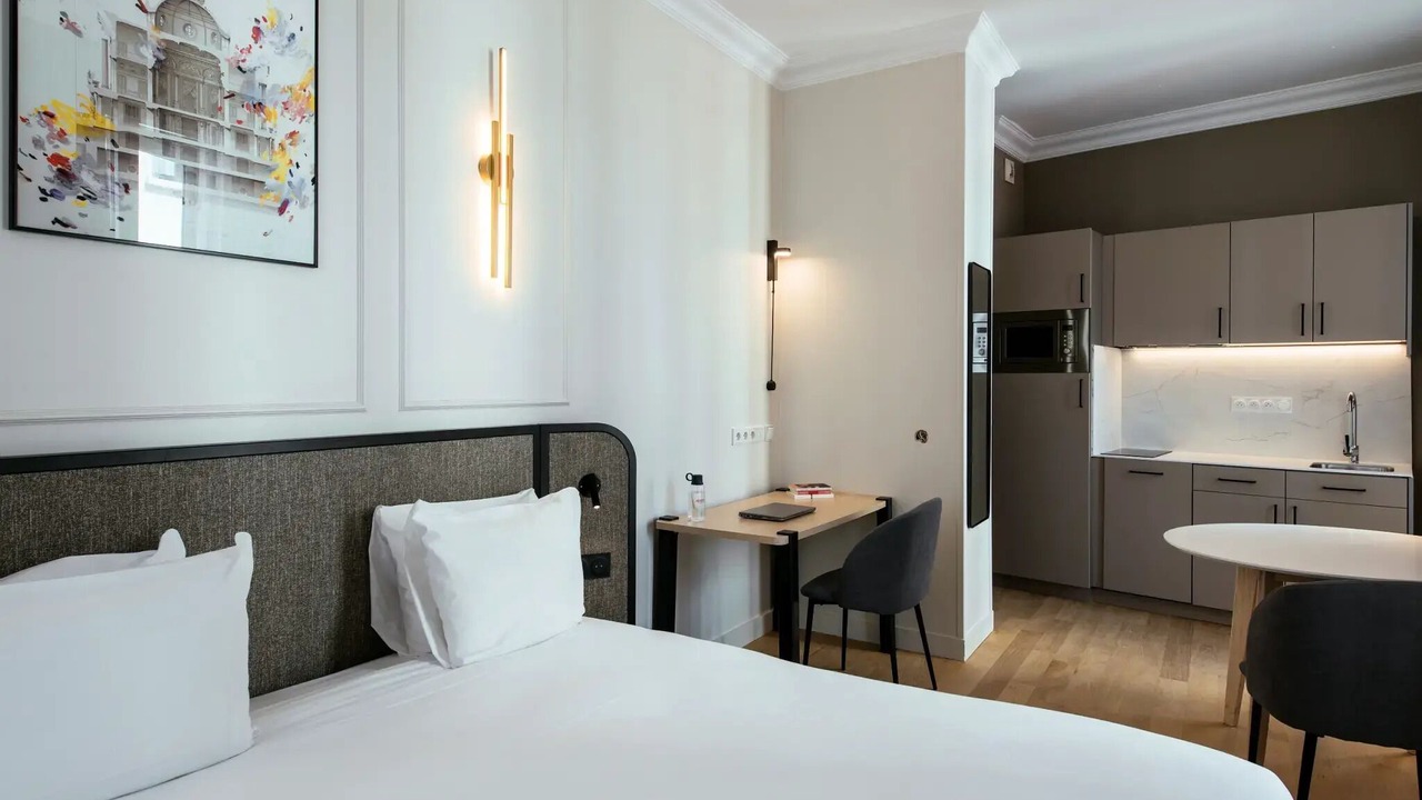 Photo of Bedroom in Chaussee-d'Antin