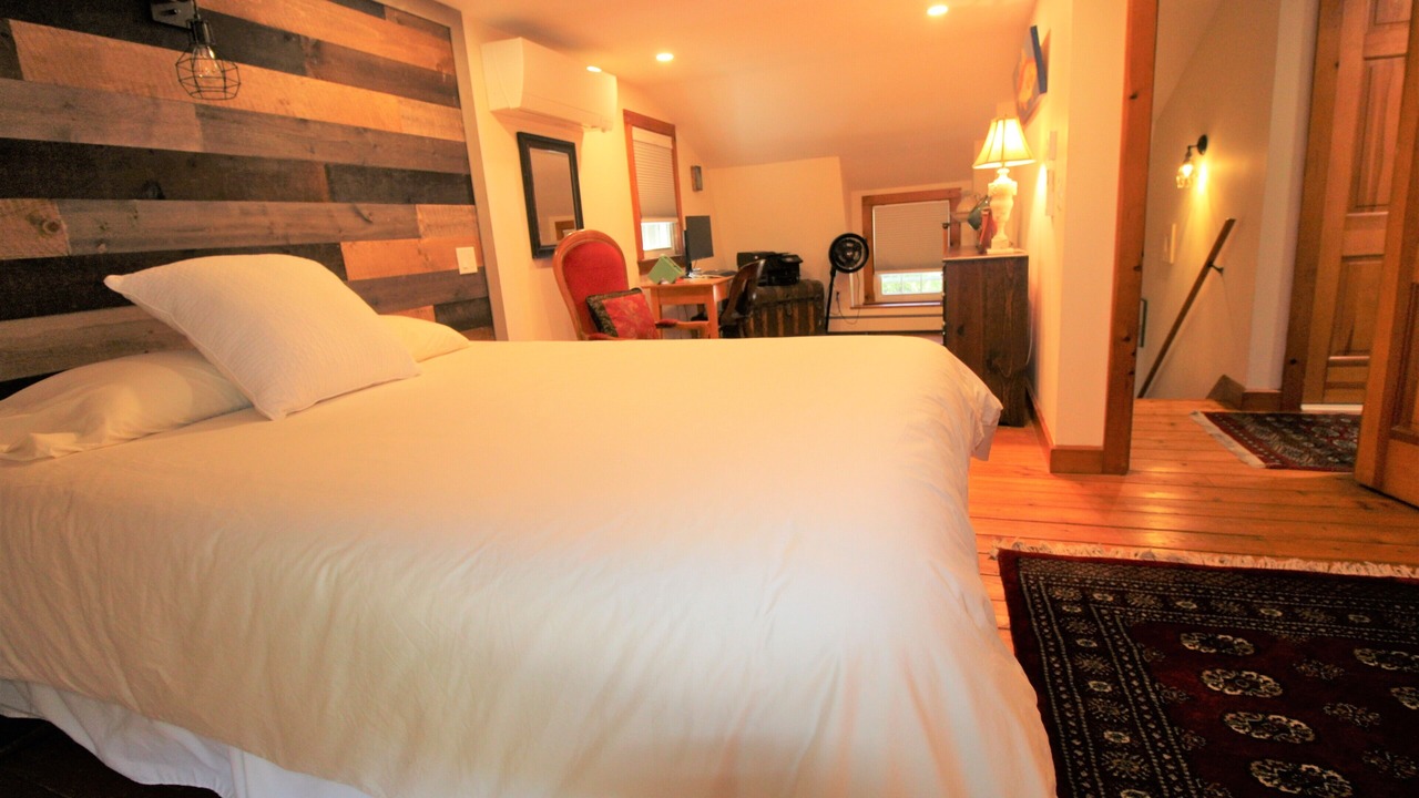 Photo of Bedroom in Brewster