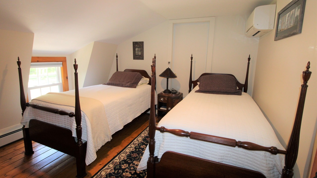 Photo of Bedroom in Brewster