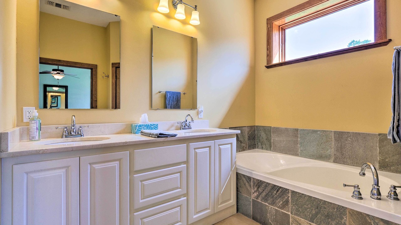 Photo of Bathroom in Waveland