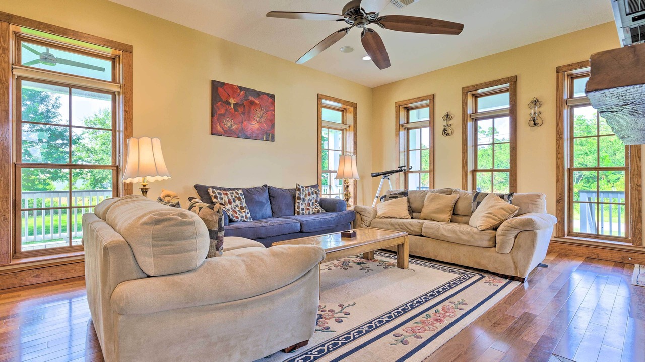 Photo of Livingroom in Waveland