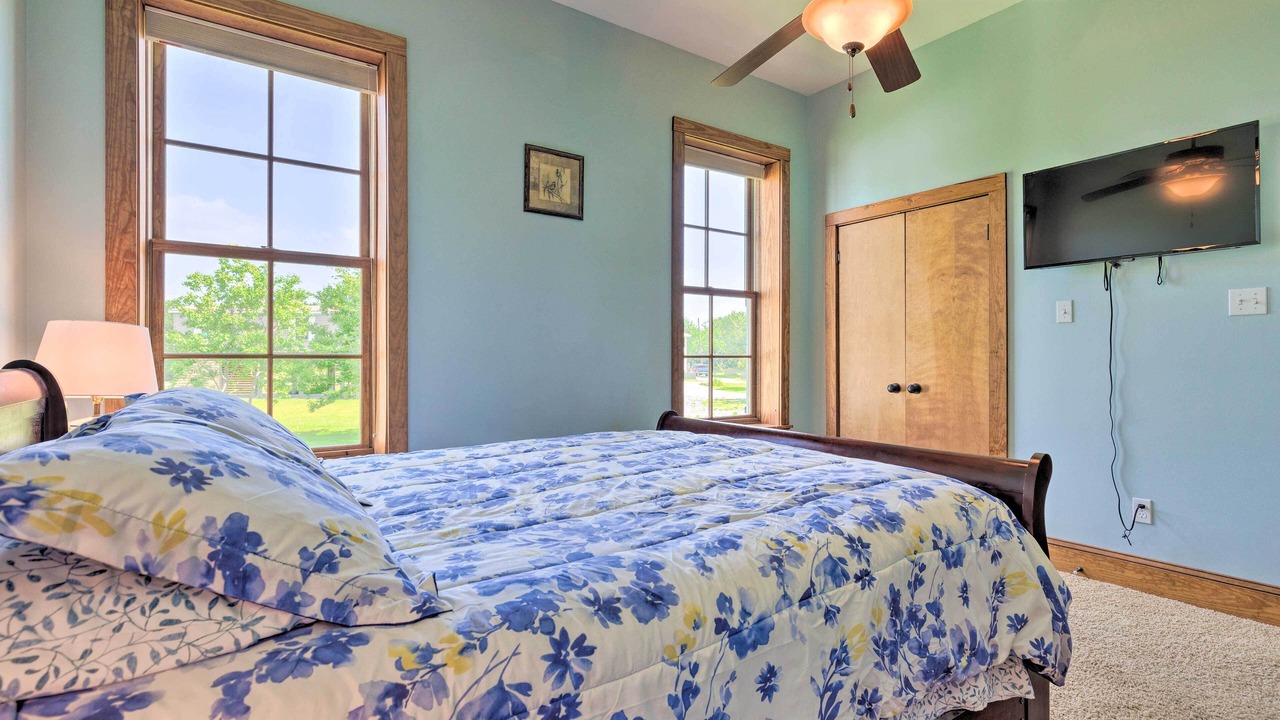 Photo of Bedroom in Waveland
