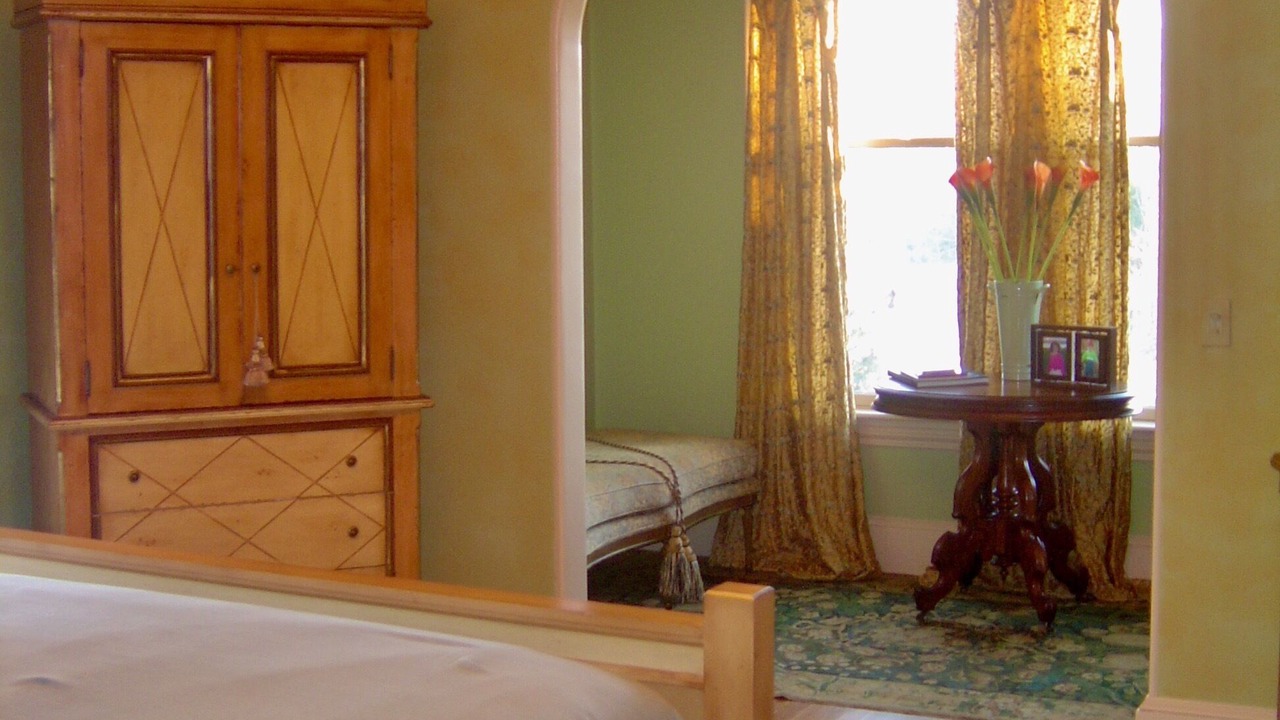 Photo of Bedroom in Top of the Hill