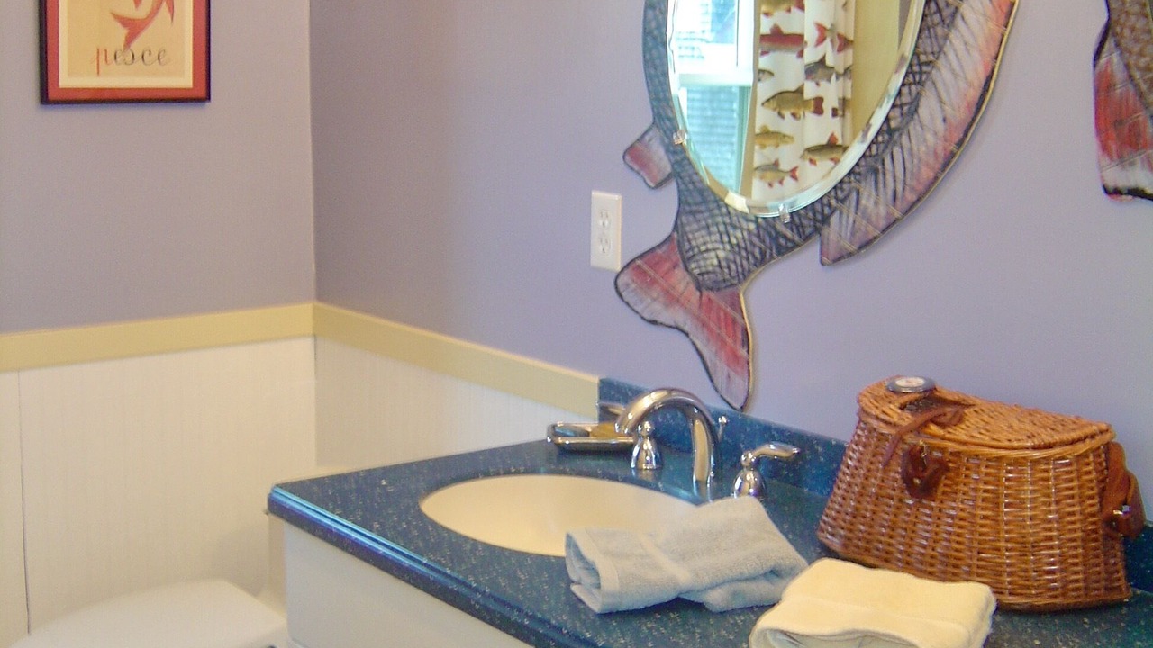 Photo of Bathroom in Top of the Hill