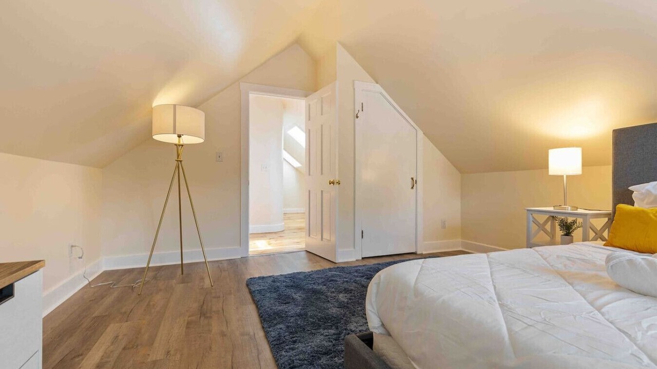 Photo of Bedroom in High Street Hill