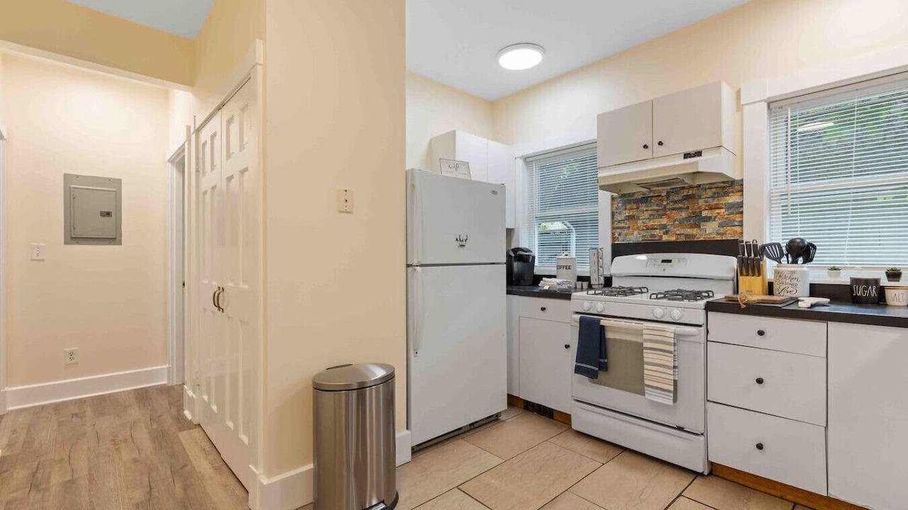 Photo of Kitchen in High Street Hill