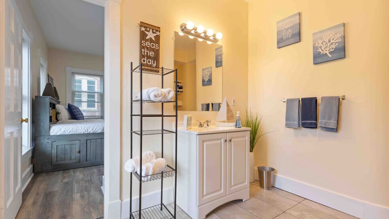 Photo of Bedroom in High Street Hill