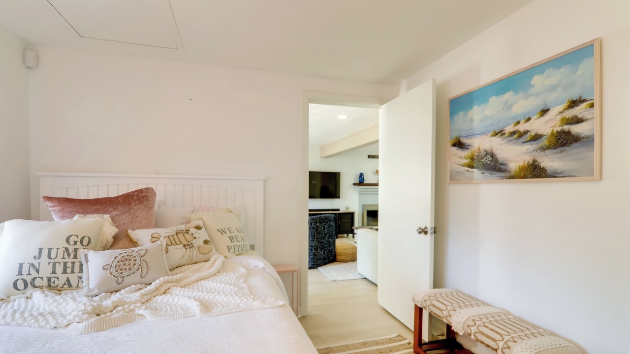 Photo of Bedroom in West Yarmouth