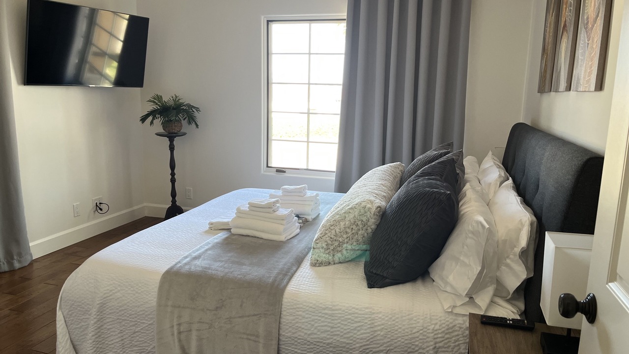 Photo of Bedroom in Oxnard Shores