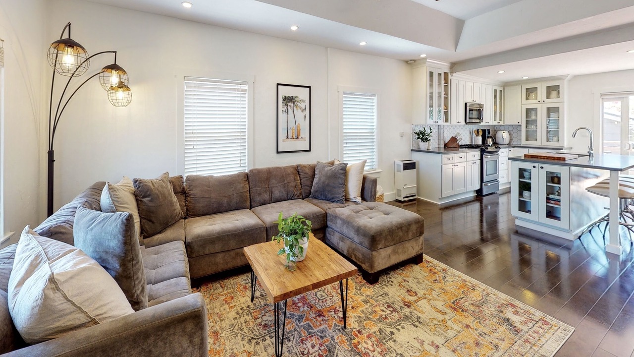 Photo of Livingroom in Ventura