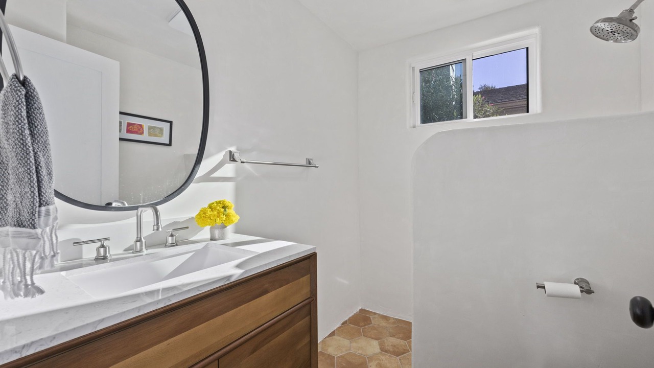 Photo of Bathroom in Meiners Oaks