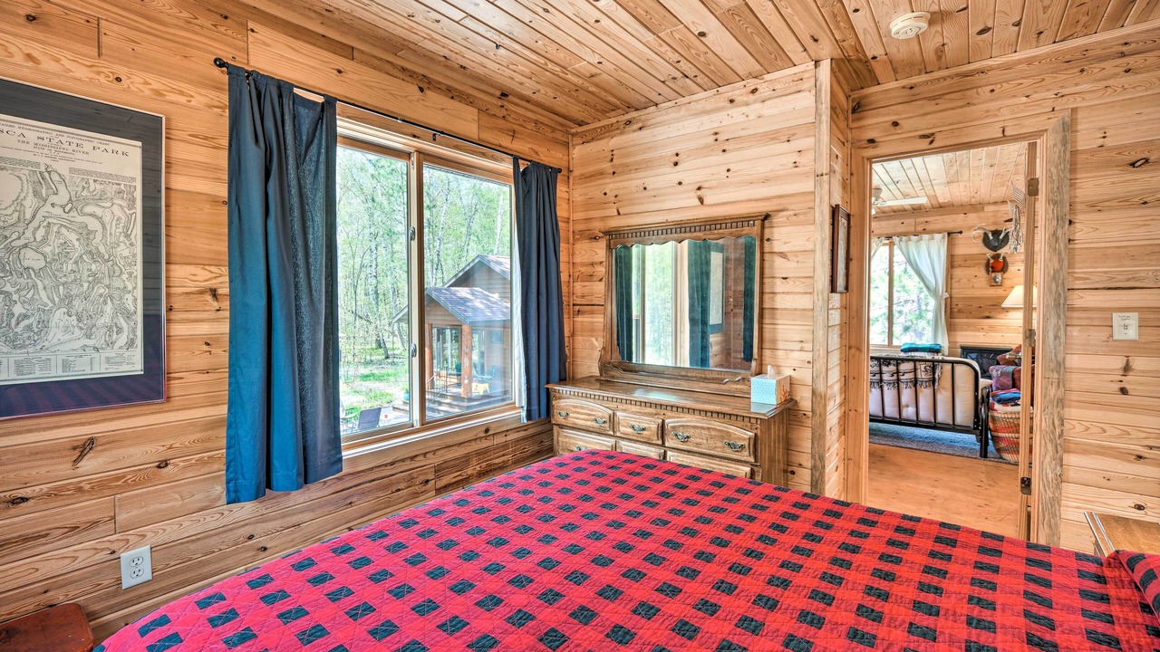 Photo of Bedroom in Crosslake