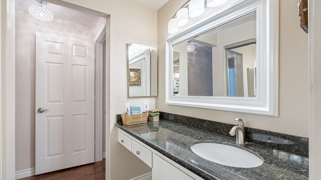 Photo of Bathroom in Central Scottsdale
