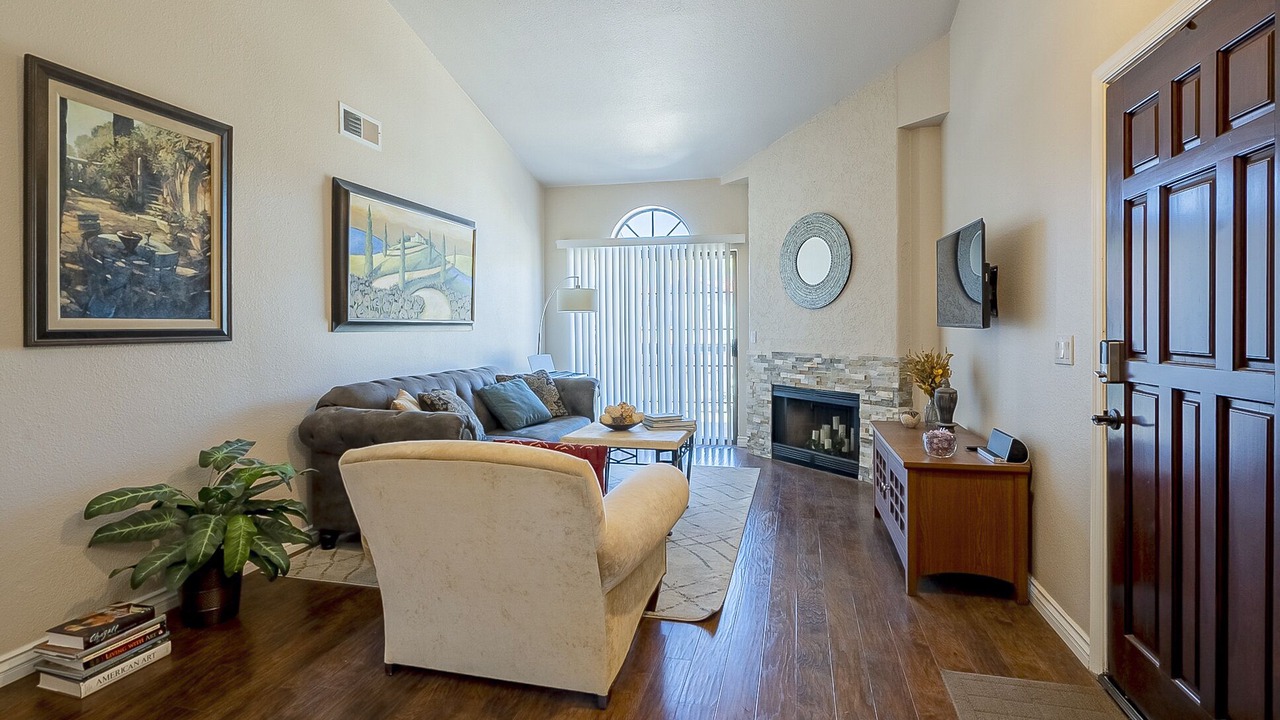 Photo of Livingroom in Central Scottsdale