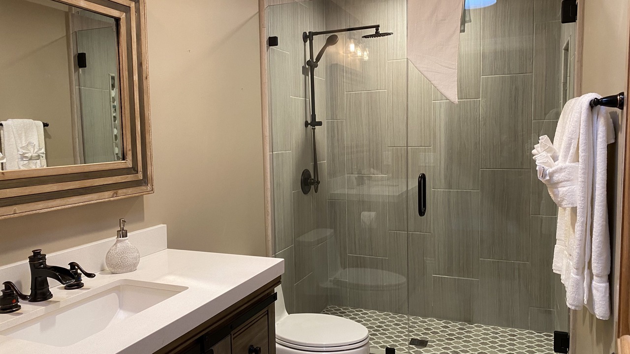 Photo of Bathroom in Moorpark