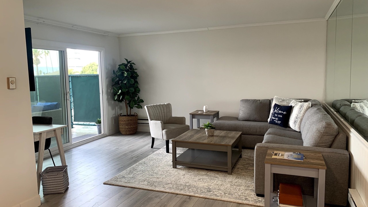 Photo of Livingroom in Hollywood