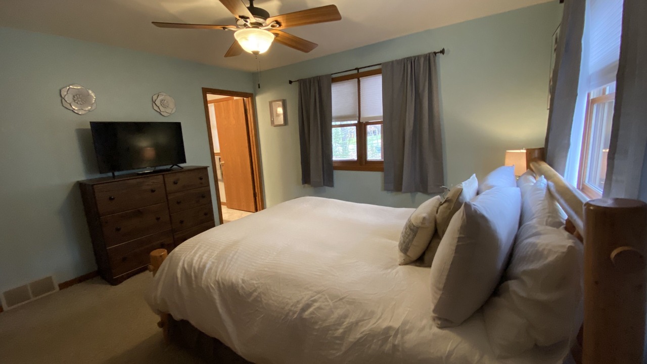 Photo of Bedroom in Wisconsin Dells