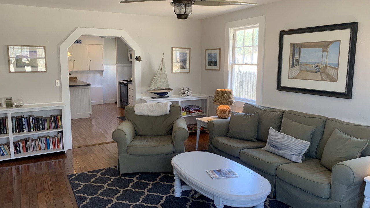 Photo of Livingroom in Edgartown