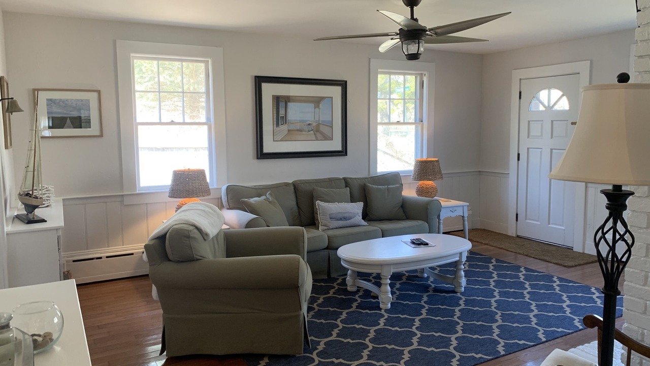 Photo of Livingroom in Edgartown