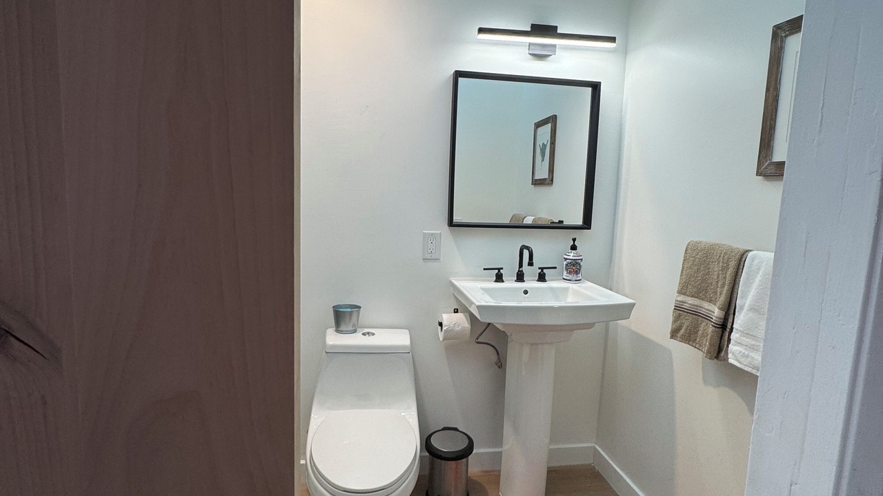 Photo of Bathroom in Silver Strand
