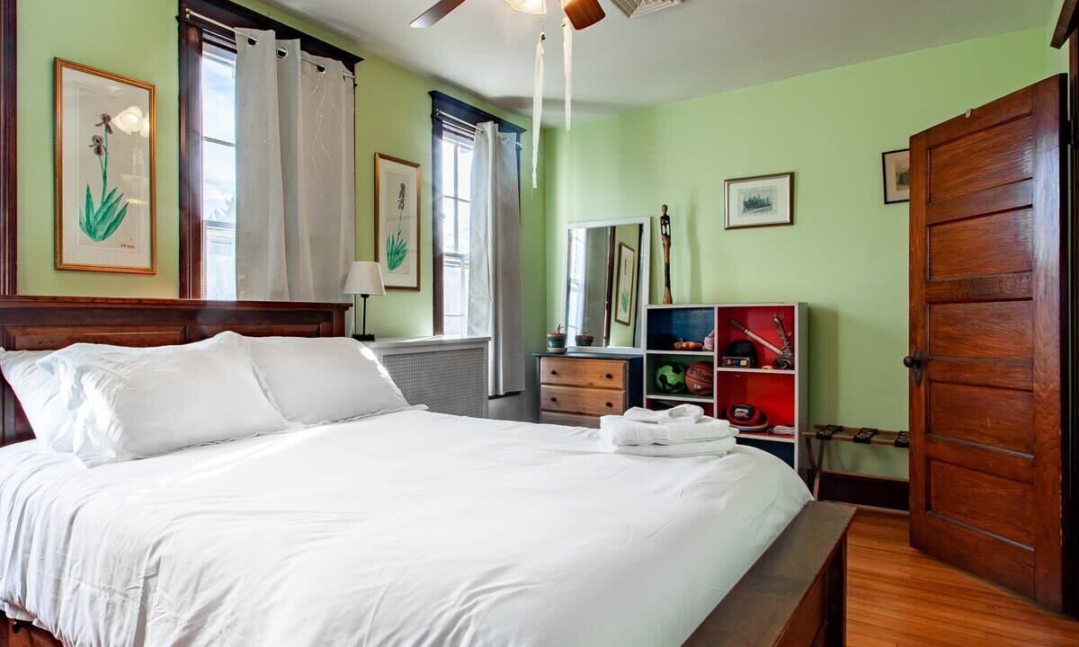 Photo of Bedroom in Capitol Hill