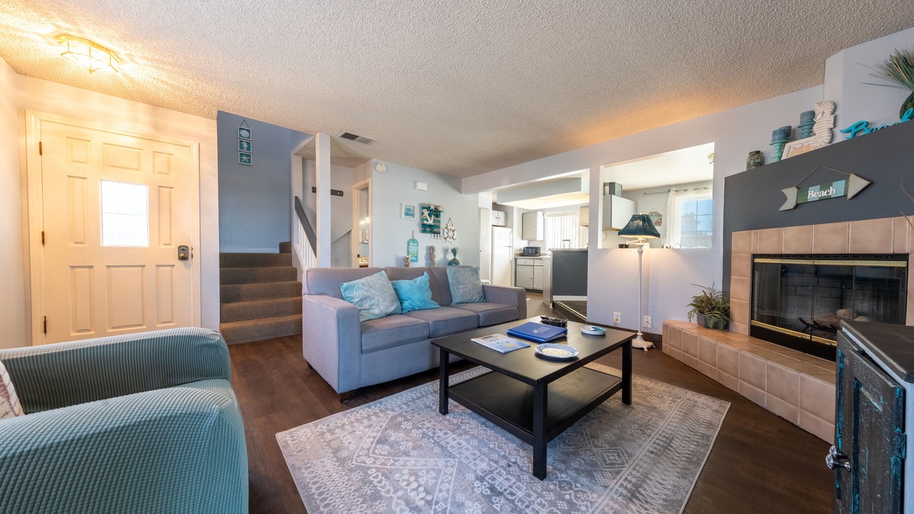 Photo of Livingroom in Oxnard Shores