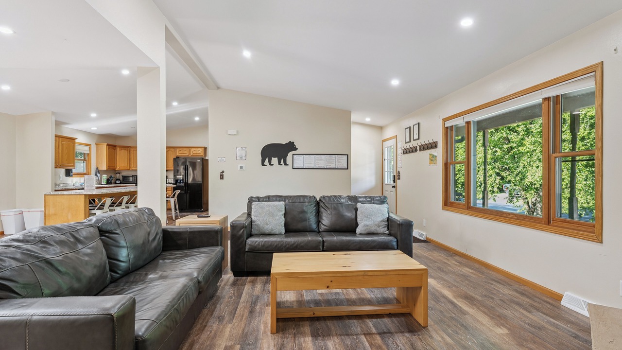 Photo of Livingroom in Spring Brook