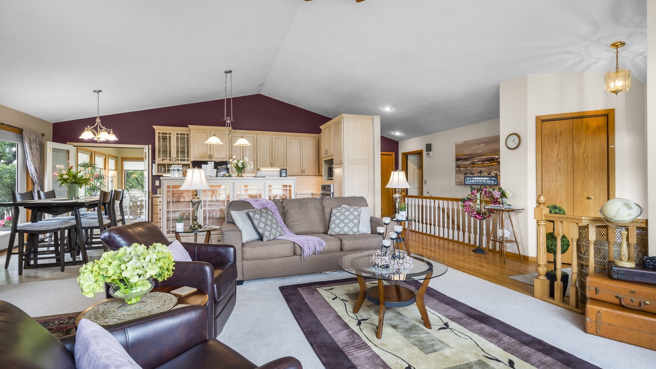 Photo of Livingroom in Langworthy