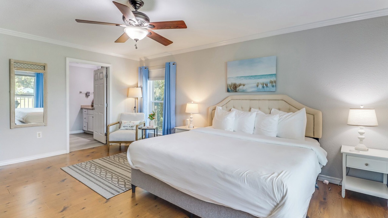 Photo of Bedroom in Long Beach