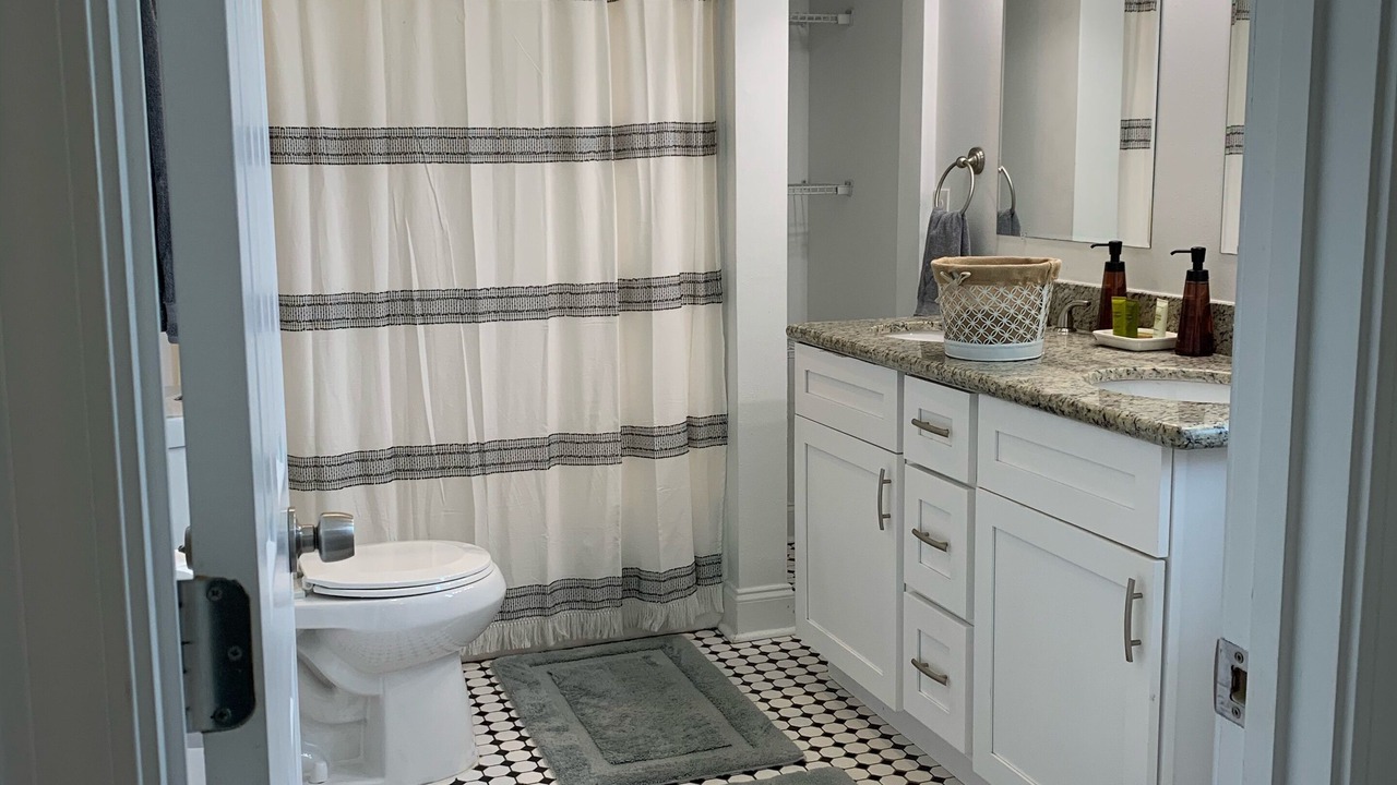 Photo of Bathroom in Saint Claude