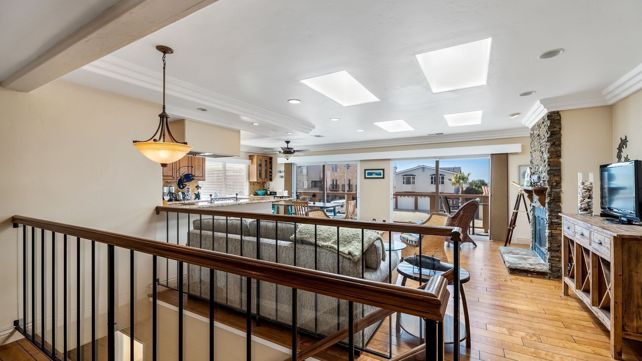 Photo of Livingroom in Silver Strand